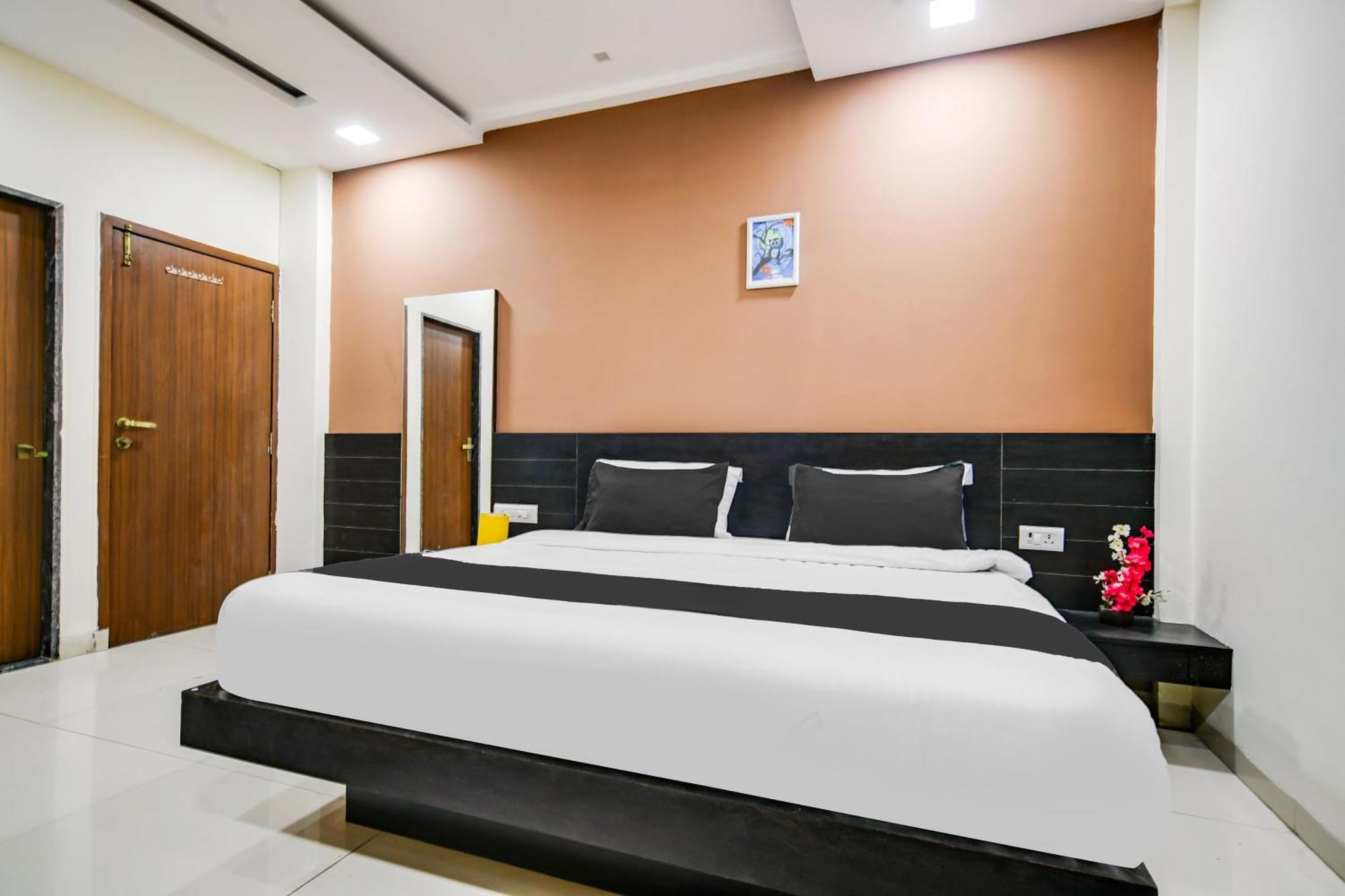 Super Collection O Indore Near Omax City 1 Kanadiya Luaran gambar