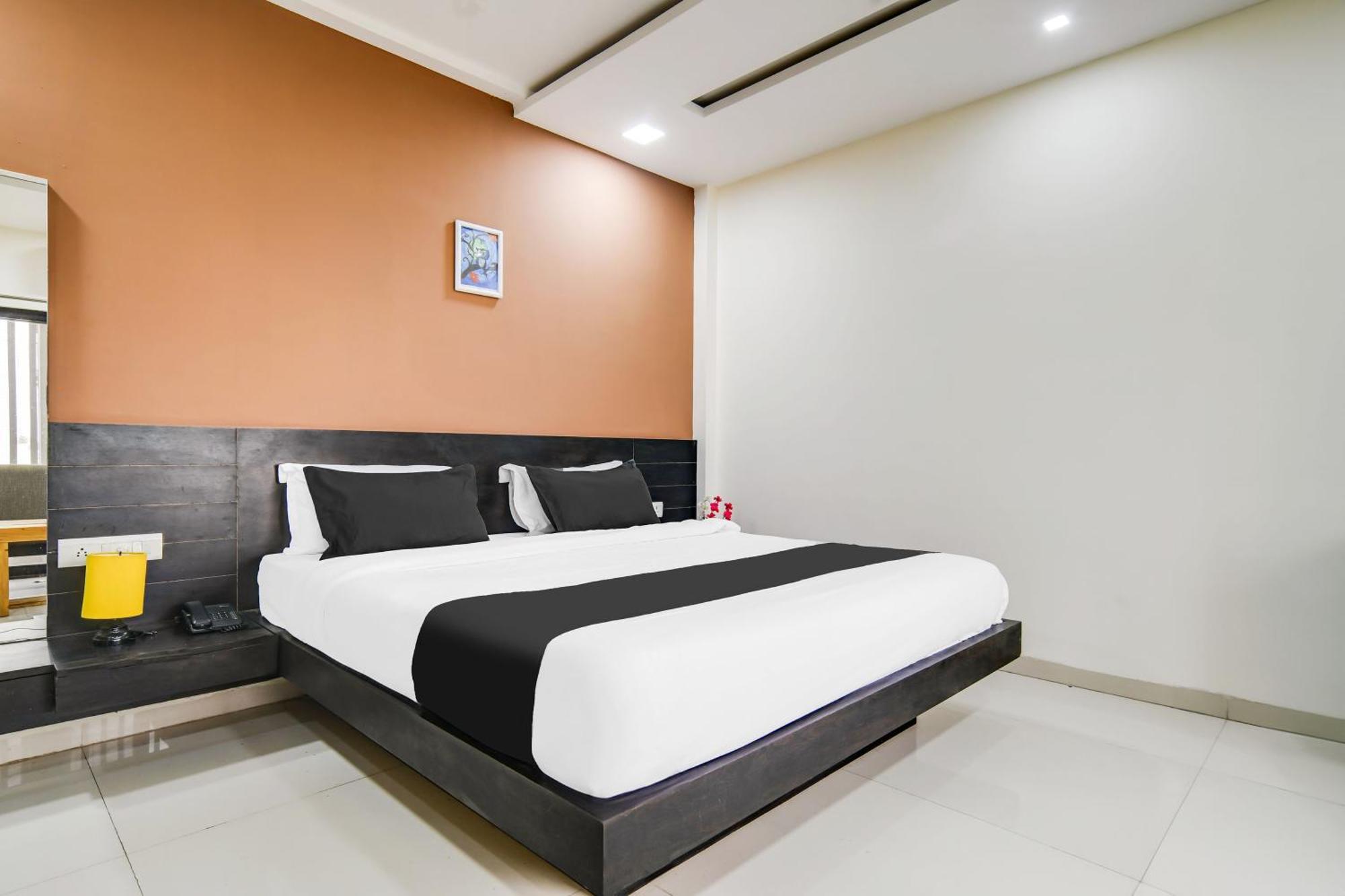 Super Collection O Indore Near Omax City 1 Kanadiya Luaran gambar