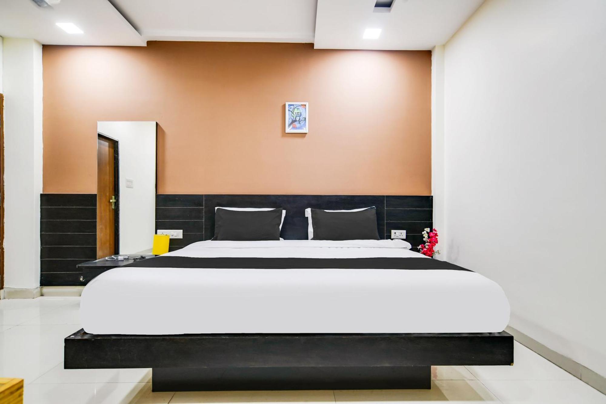Super Collection O Indore Near Omax City 1 Kanadiya Luaran gambar