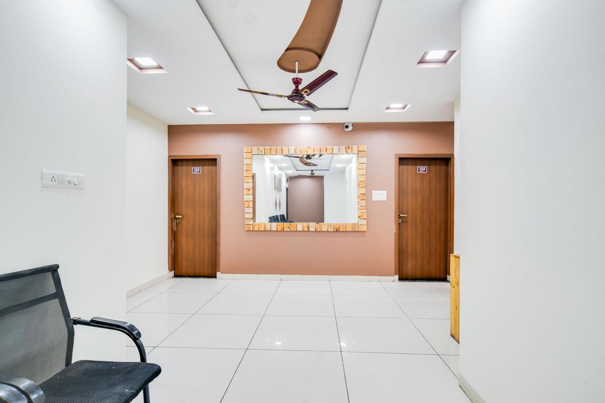 Super Collection O Indore Near Omax City 1 Kanadiya Luaran gambar
