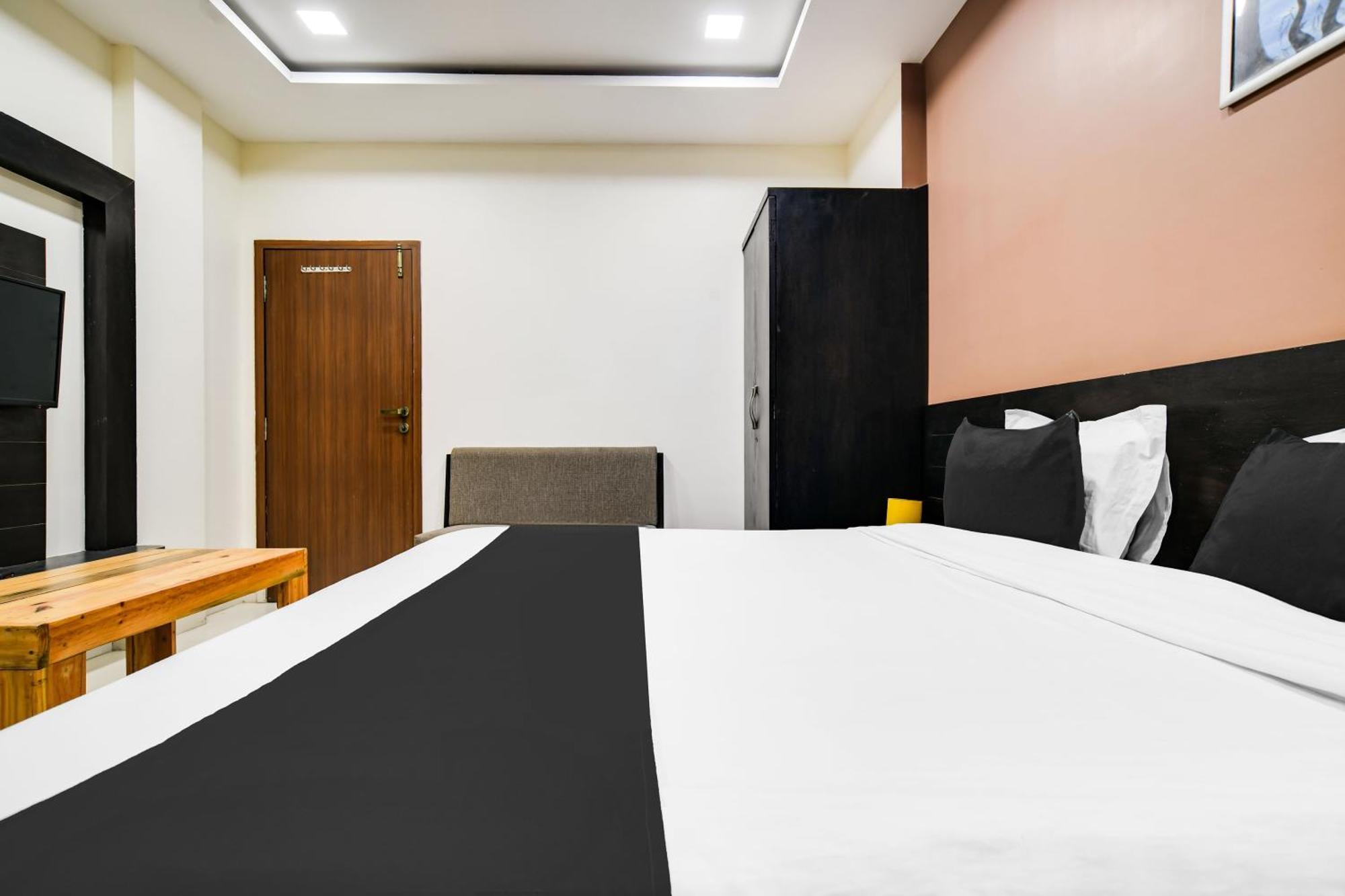 Super Collection O Indore Near Omax City 1 Kanadiya Luaran gambar